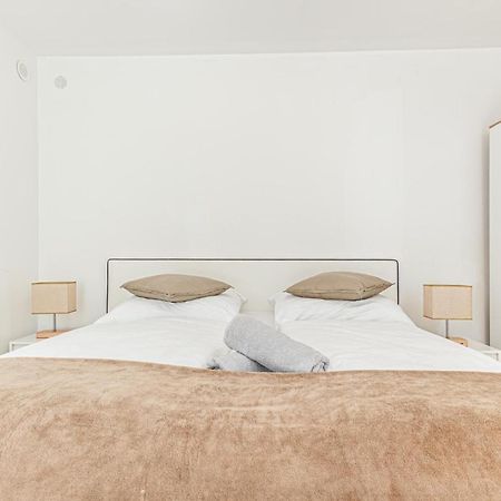 City Vibes: 1Br Apt, 10 Min To Westbahnhof Vienne Extérieur photo