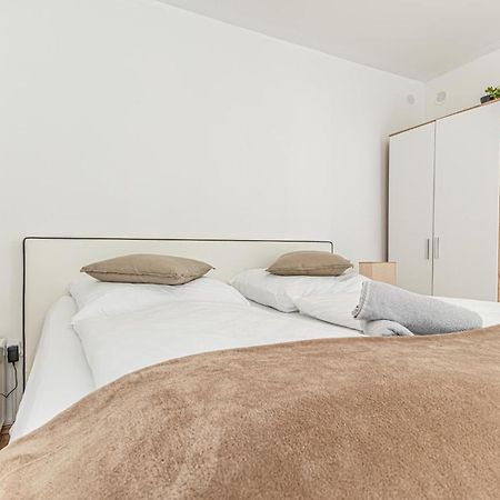 City Vibes: 1Br Apt, 10 Min To Westbahnhof Vienne Extérieur photo
