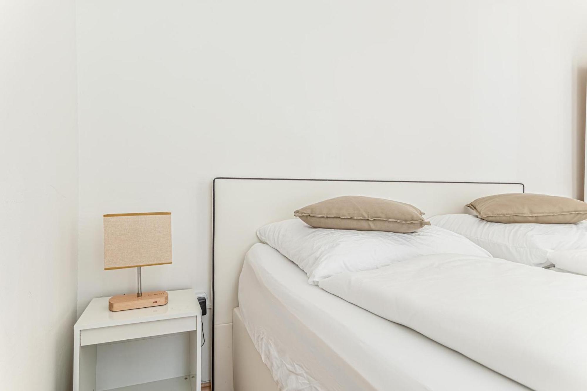City Vibes: 1Br Apt, 10 Min To Westbahnhof Vienne Extérieur photo