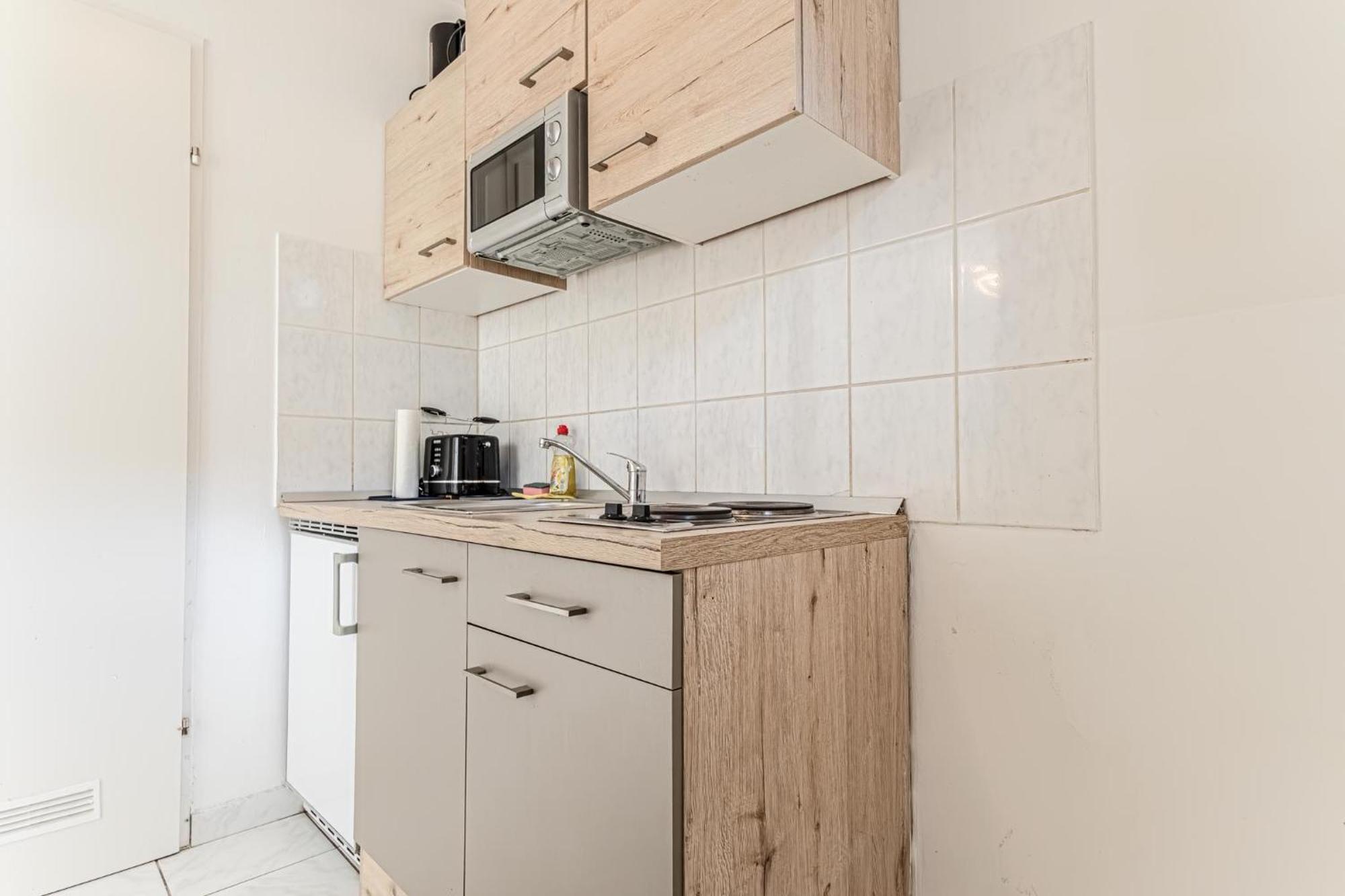 City Vibes: 1Br Apt, 10 Min To Westbahnhof Vienne Extérieur photo