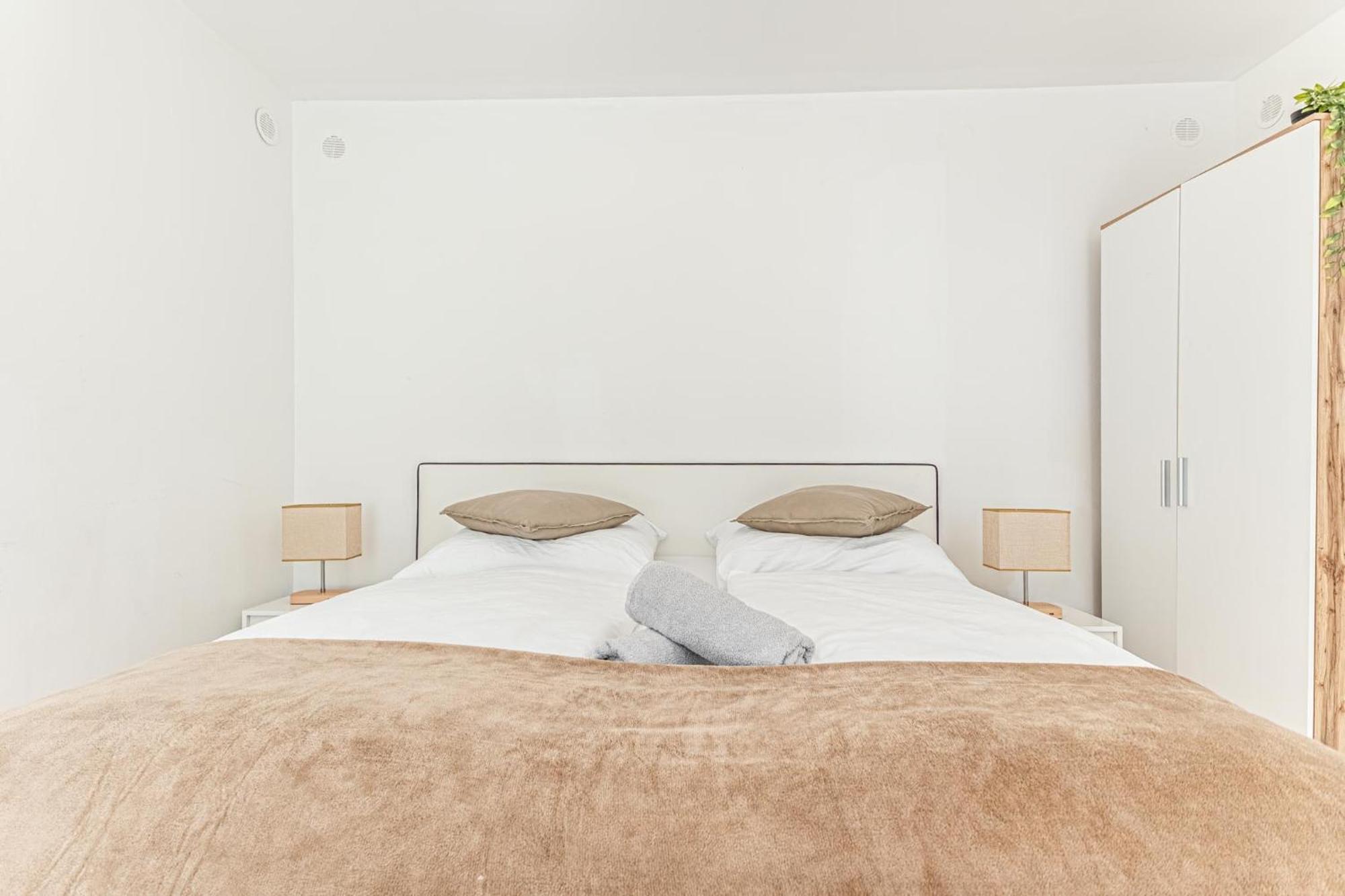 City Vibes: 1Br Apt, 10 Min To Westbahnhof Vienne Extérieur photo