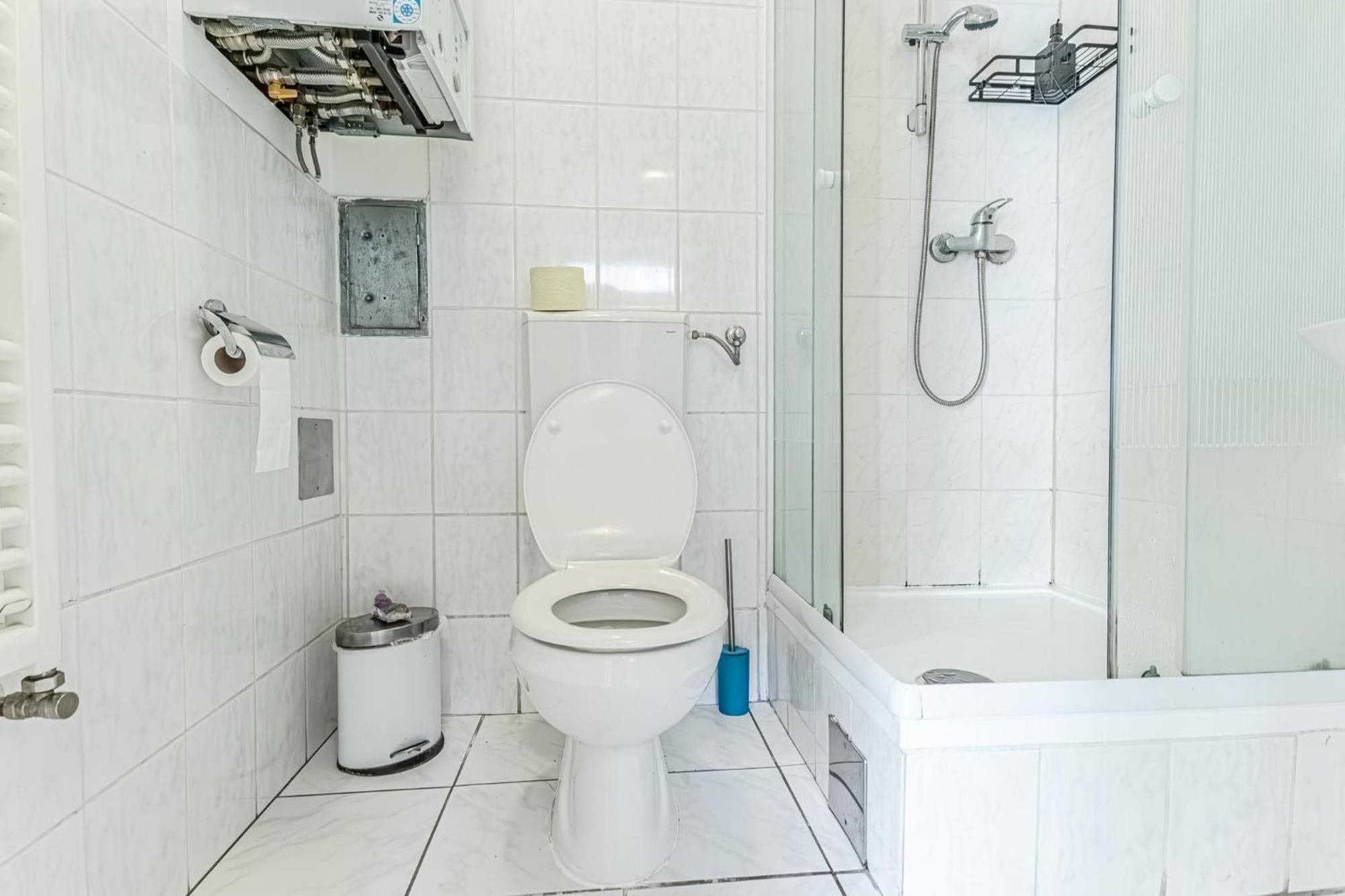 City Vibes: 1Br Apt, 10 Min To Westbahnhof Vienne Extérieur photo