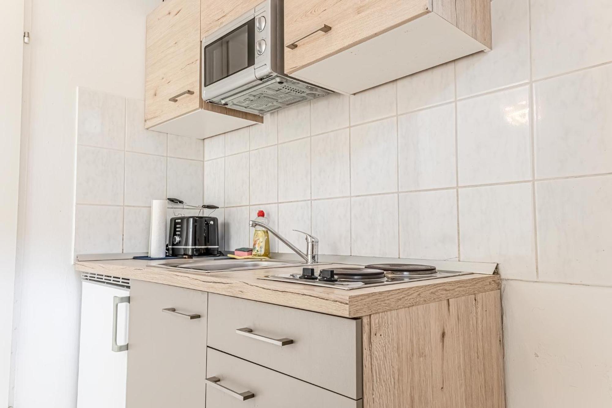 City Vibes: 1Br Apt, 10 Min To Westbahnhof Vienne Extérieur photo